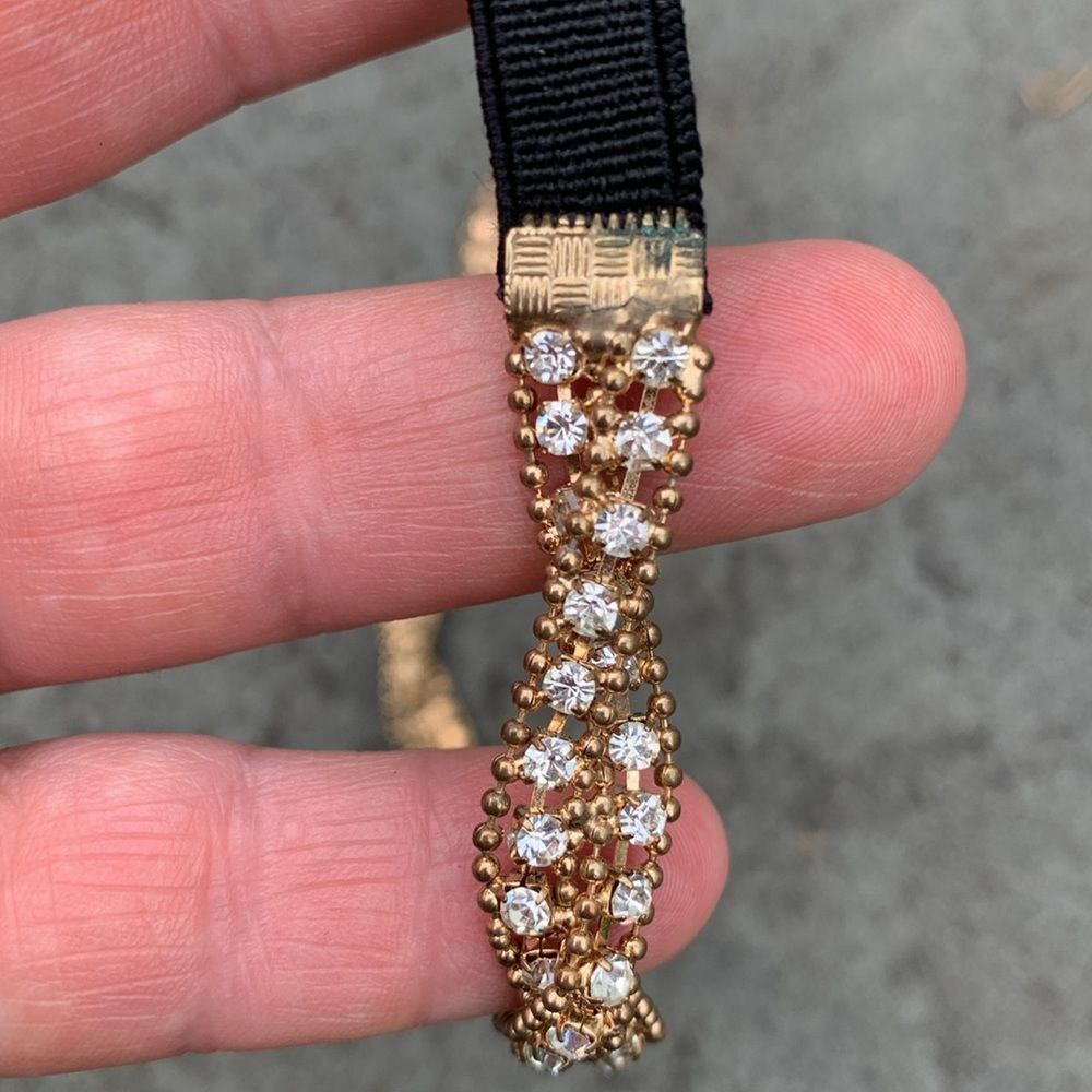 Gold tone rhinestone headband - Picture 2 of 3